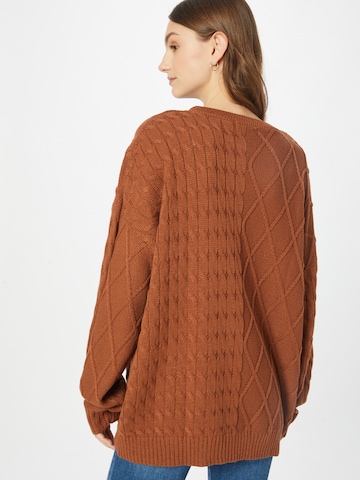 Femme Luxe - Pullover 'REEM' em castanho