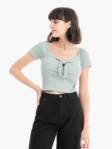 AIKI KEYLOOK Shirt in Green: front