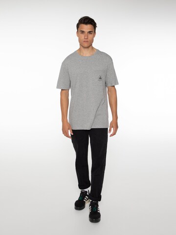 PROTEST Shirt 'ISIAH'‌‌ in Grau