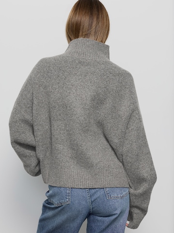 RÆRE by Lorena Rae Sweater 'Jill' in Grey