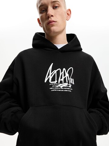 Sweat-shirt Bershka en noir