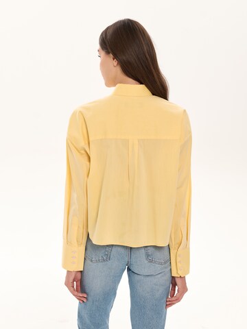 NOWIHT Blus 'Apolline' i gul