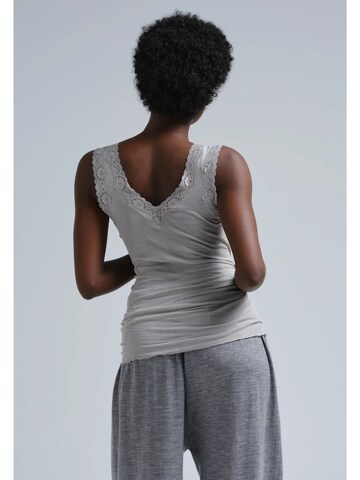 Seamless Basic Top in Grey