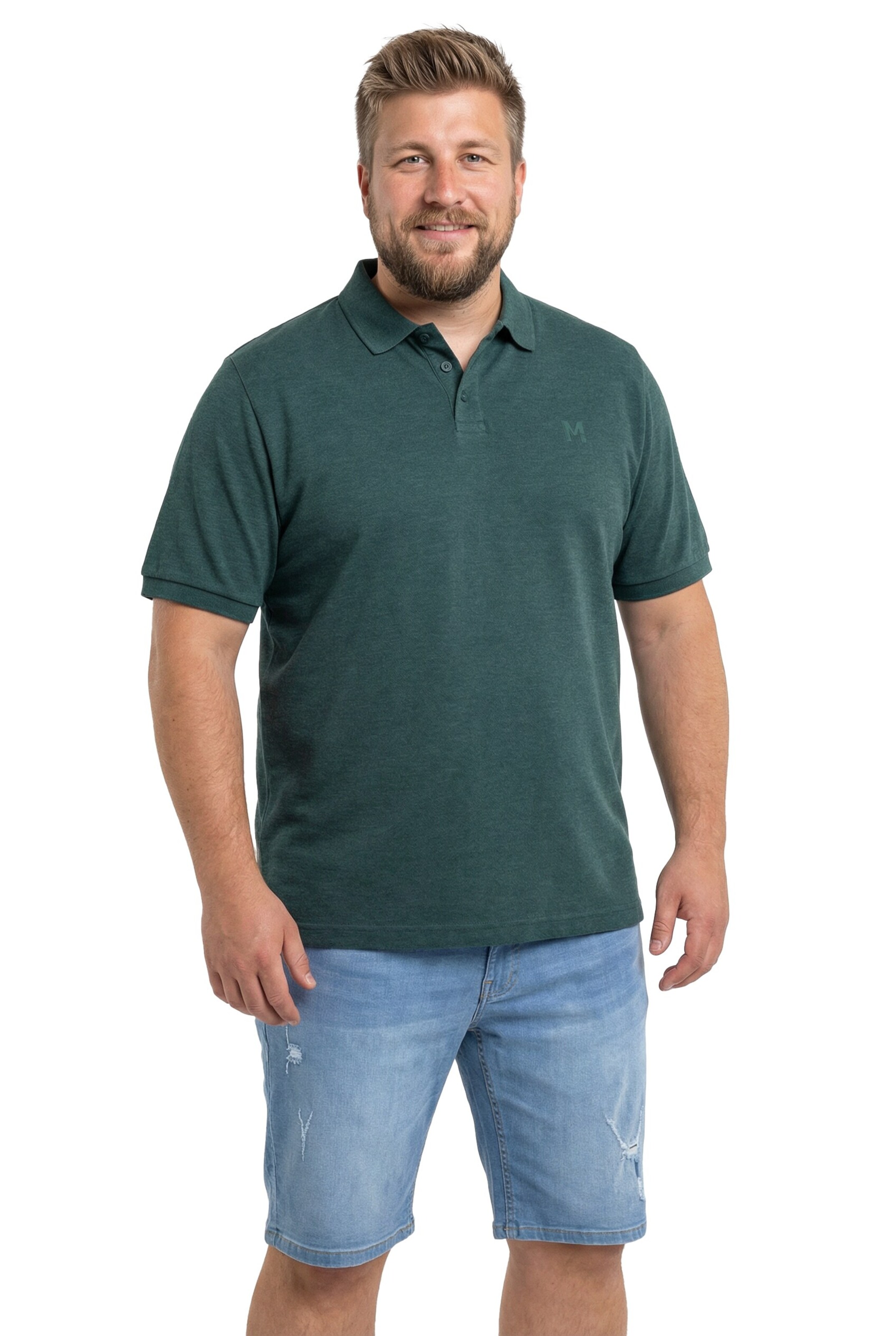 Men Plus Shirt in Green: front