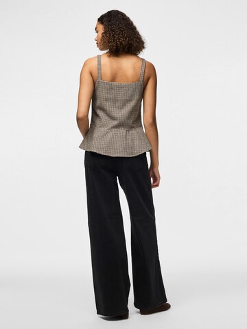PIECES Top in Braun