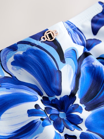 Next Bikinihousut värissä valkoinen