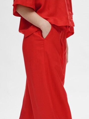 SELECTED FEMME Wide leg Pleat-front trousers 'Lyra' in Red