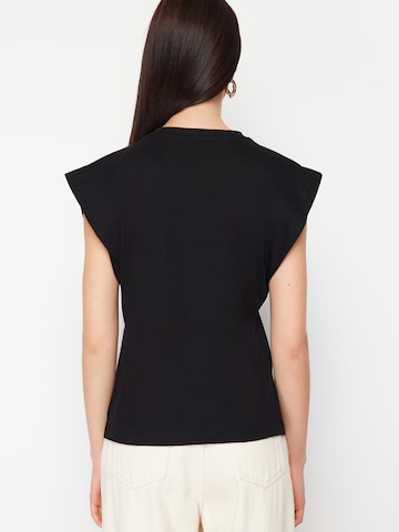 Trendyol T-Shirt in Schwarz