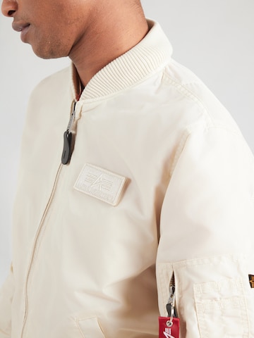 ALPHA INDUSTRIES Prechodná bunda 'MA-1' - Béžová