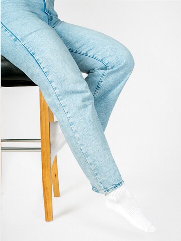 TRYIT Athletic Socks in White