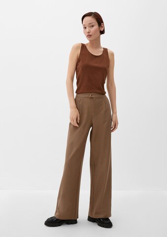 s.Oliver Wide Leg Bundfaltenhose in Braun