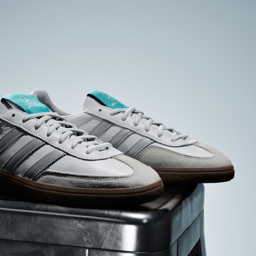 ADIDAS ORIGINALS - Sapatilhas baixas 'Handball Spezial' em branco