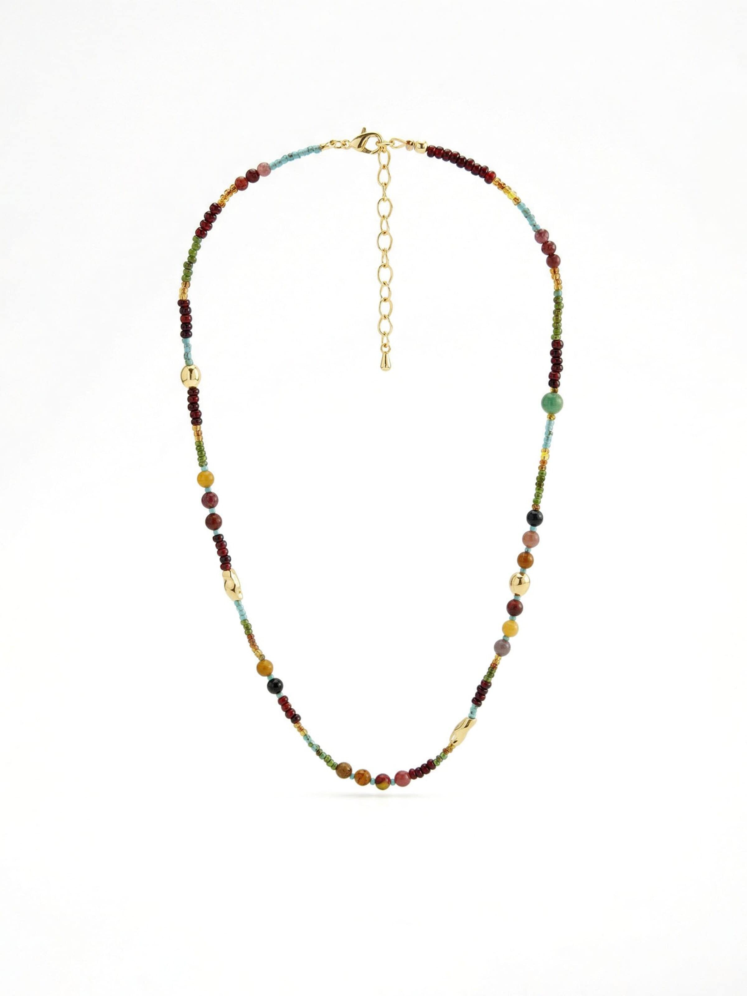 Nemomatheo Necklace 'Wandering Spirit – Mehrfarbige Natursteinkette' in Gold: front