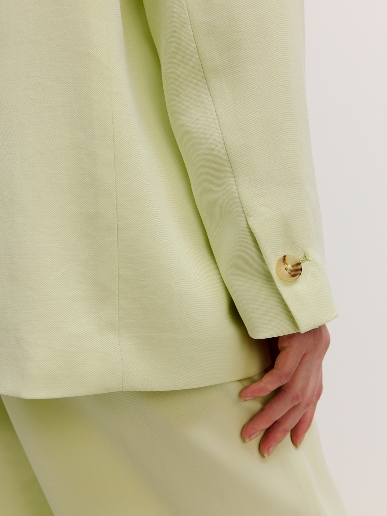 EDITED Produits Blazer 'Kainoa' vert