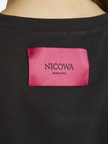 T-shirt 'DILAWIA' Nicowa en noir