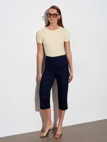 T-shirt Dilvin en beige : devant