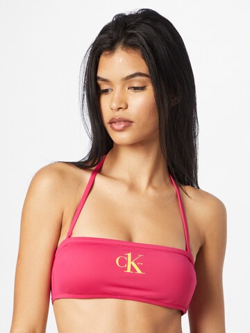 Calvin Klein Swimwear Μπαντό Τοπ μπικίνι σε ροζ: μπροστά