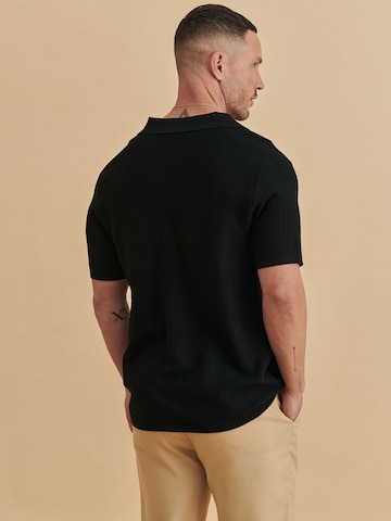 DAN FOX APPAREL قميص 'Robert' بلون أسود