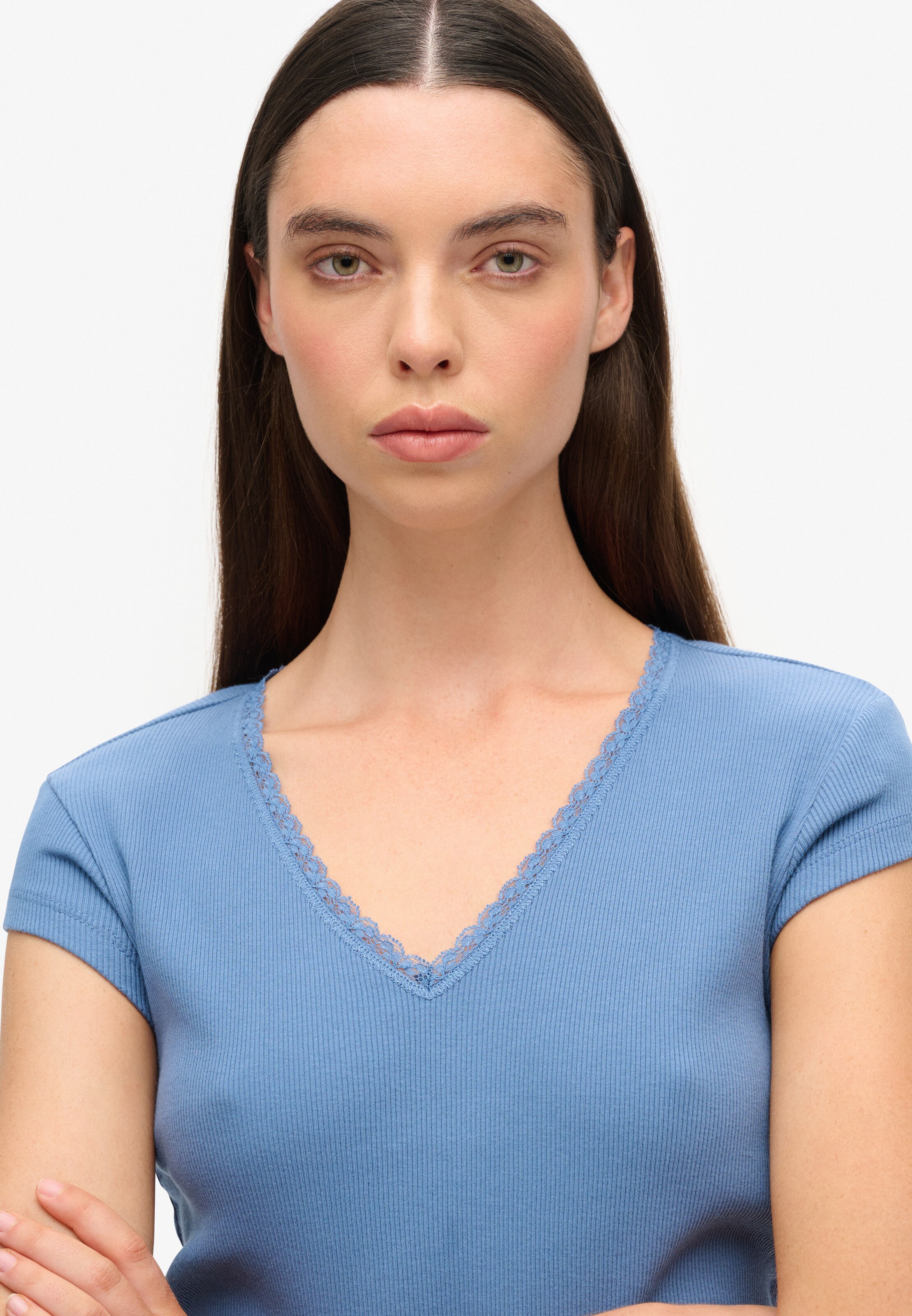 T-shirt Superdry en bleu : devant