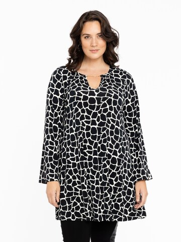 Yoek Tunic 'Loretta' in Black: front