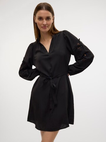 VERO MODA Ruha 'VMJOSEFINE' - fekete
