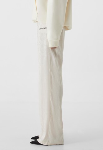 9N1M SENSE Loose fit Trousers in Beige