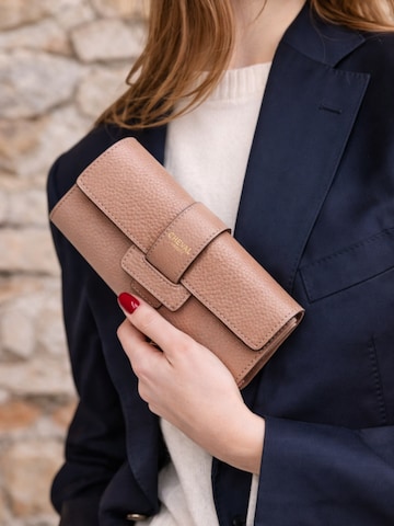 Cheval Firenze Wallet 'DEAN' in Pink: front