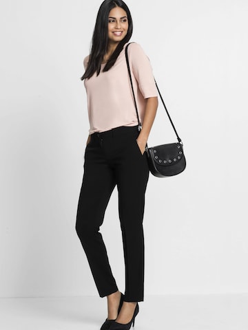 Slimfit Pantaloni di bonprix in nero