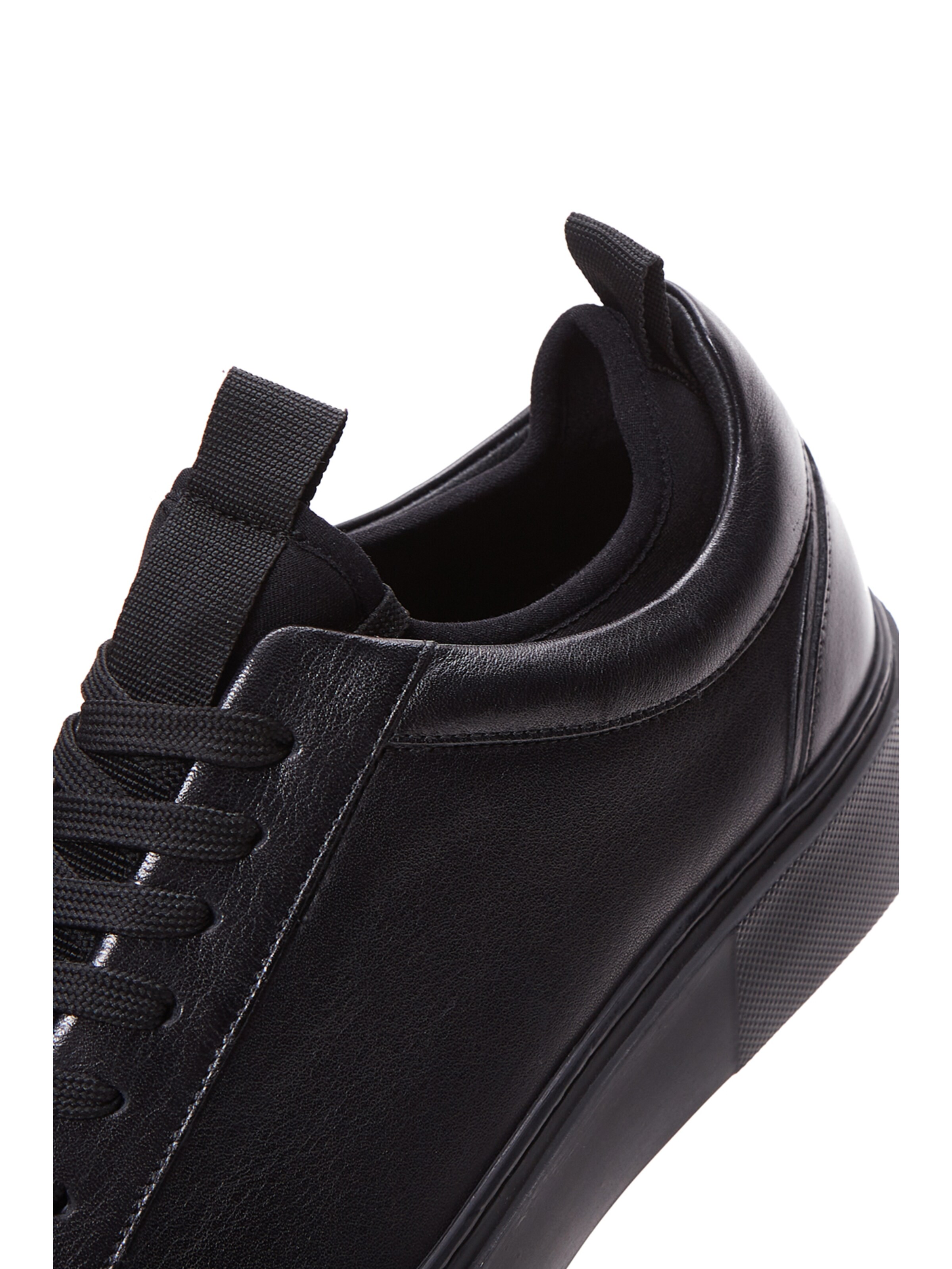 Baskets basses Derimod en noir