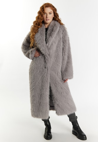 DreiMaster Vintage Winter Coat in Grey: front