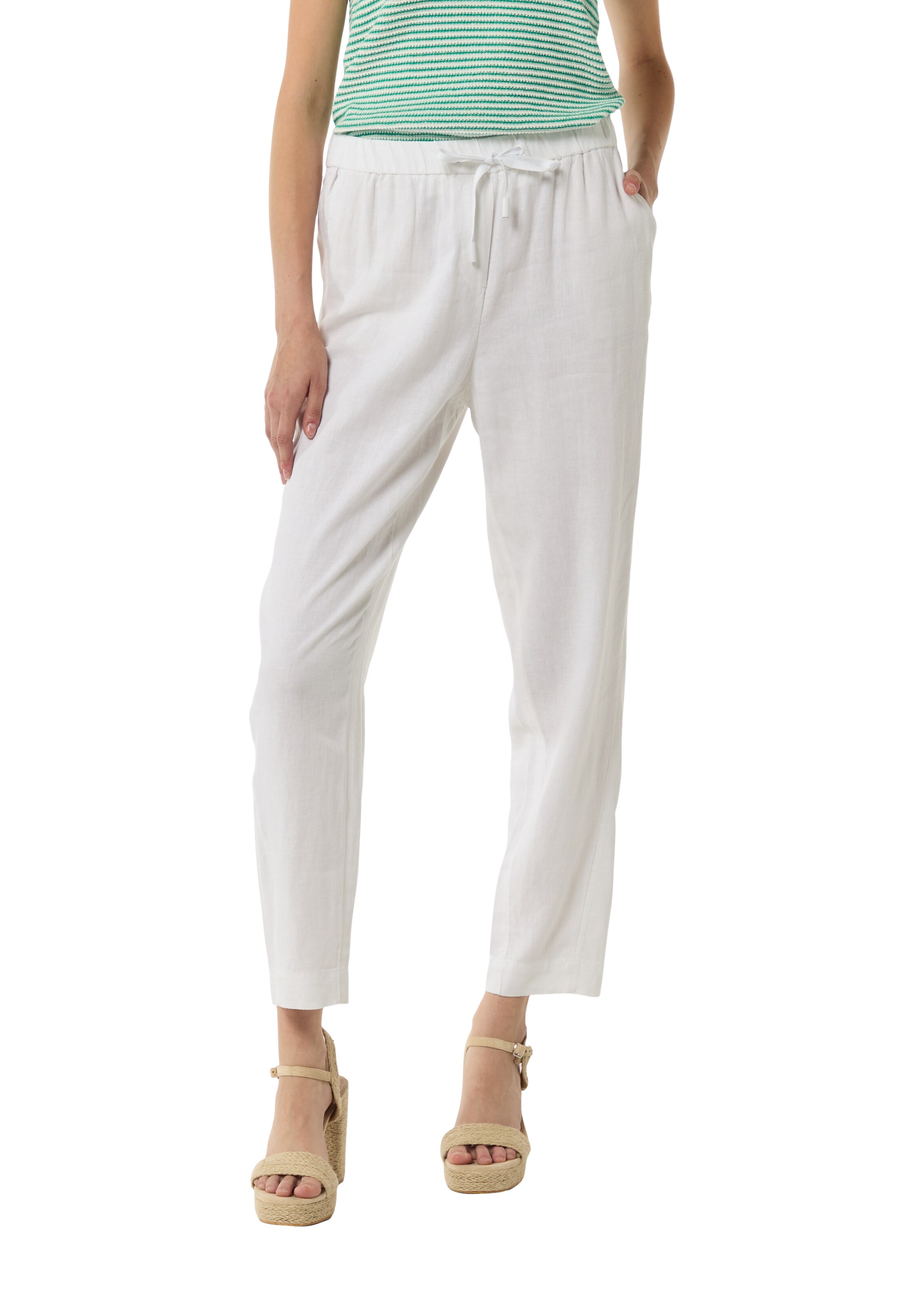 comma casual identity Regular Pants in White: front