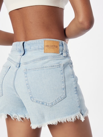 HOLLISTER Regular Shorts in Blau