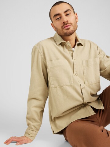 Springfield - Ajuste confortable Camisa en beige