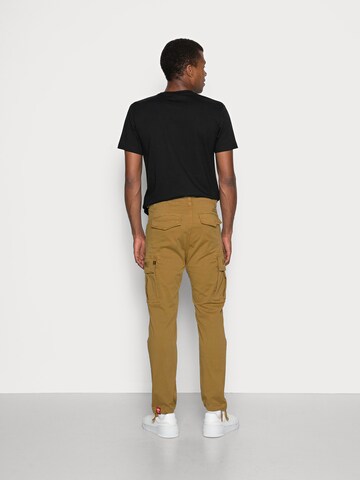 ALPHA INDUSTRIES Regular Cargobroek 'Squad' in Groen