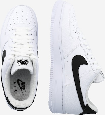 Nike Sportswear Σνίκερ χαμηλό 'AIR FORCE 1 07' σε λευκό