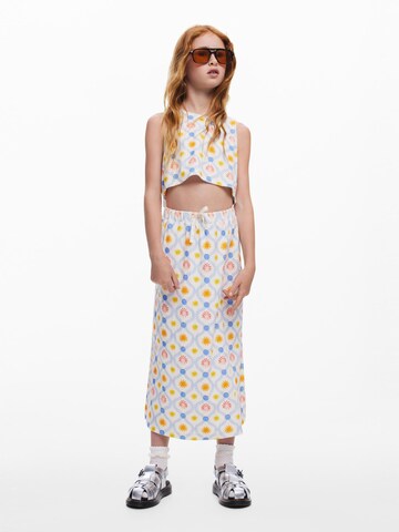 Top 'Soles' de la Desigual pe alb