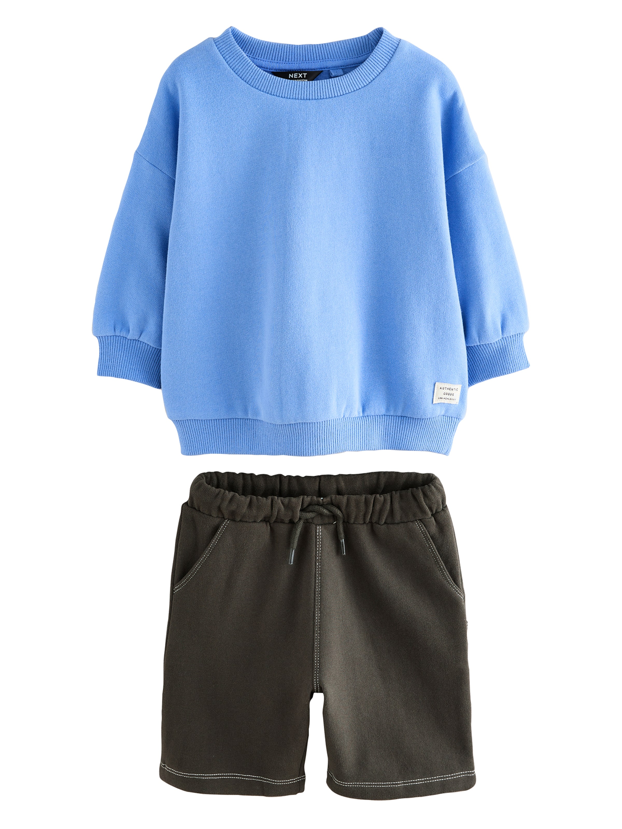 Next Σετ σε μπλε: μπροστά