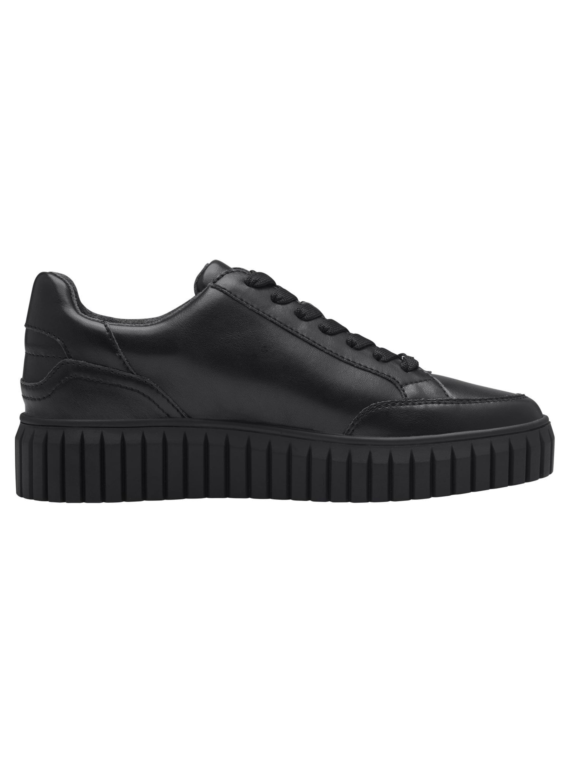 s.Oliver Sneakers in Black