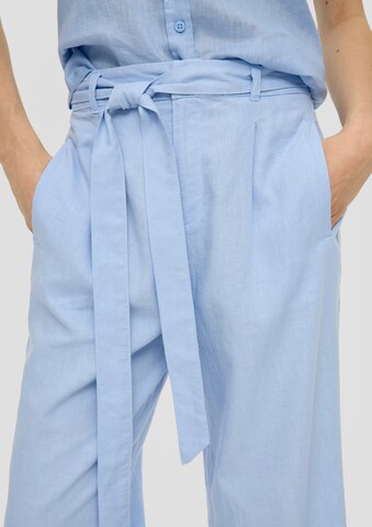 s.Oliver - Pierna ancha Pantalón plisado en azul