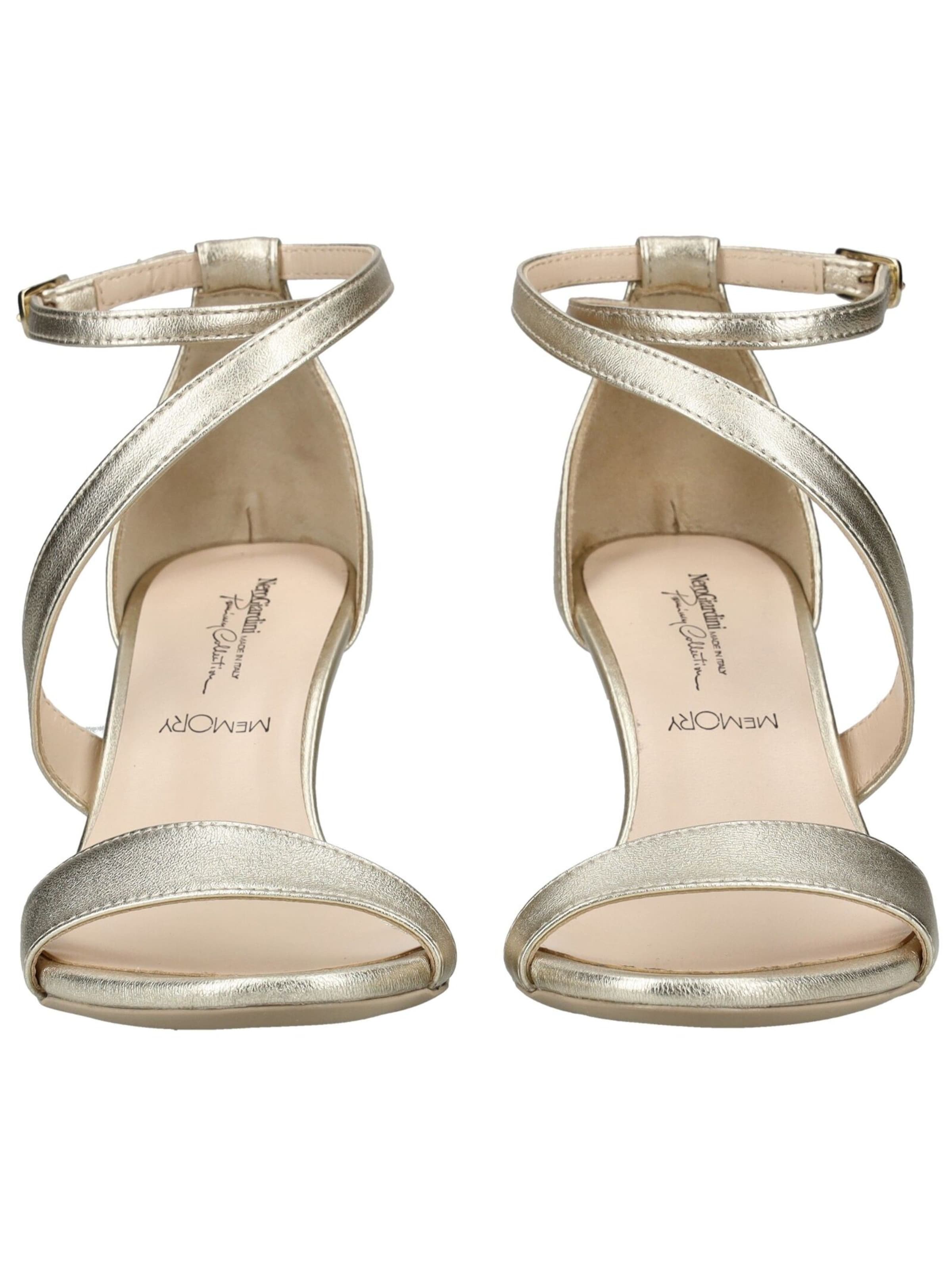 Sandalo di Nero Giardini in oro