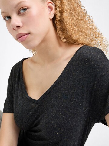 T-shirt 'STUDIOS' Superdry en noir