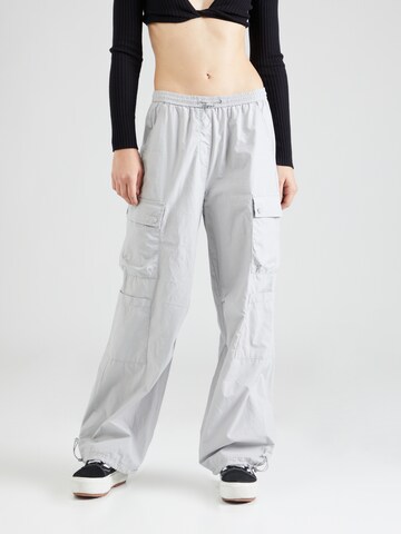 Tally Weijl Tapered Cargo Pants in Grey: front
