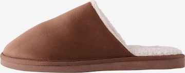 ruda Next Naminės šlepetės: priekis