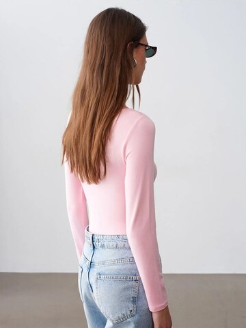 Body a camicia di Dilvin in rosa