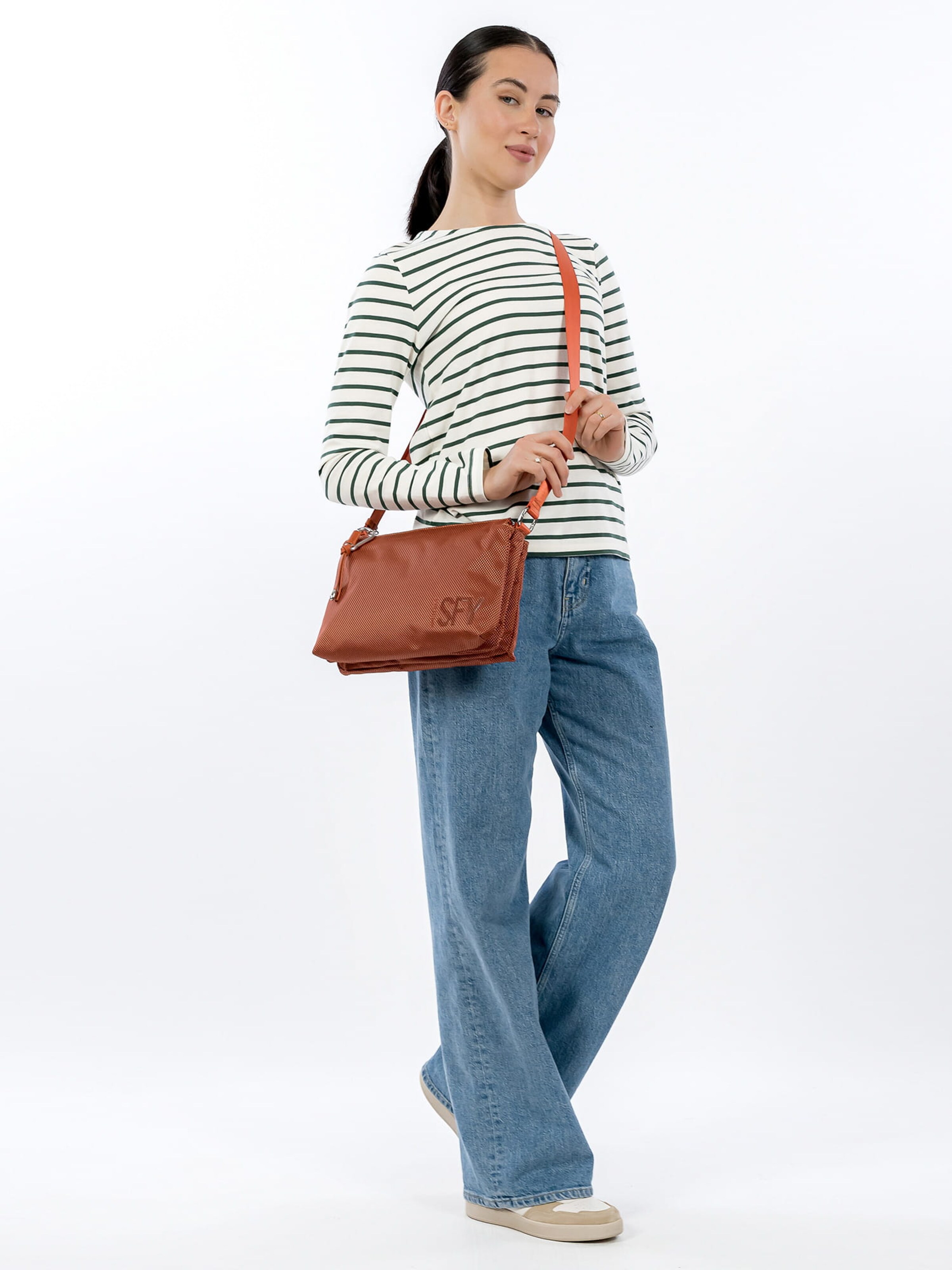 Suri Frey Shoulder Bag 'Marry' in Red: front