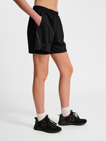 Regular Pantalon de sport Newline en noir : devant
