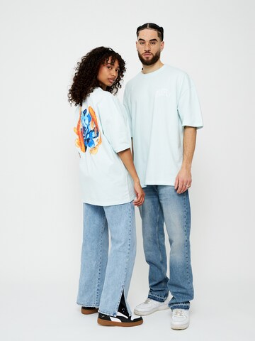 Multiply Apparel T-Shirt 'Koi' in Blau