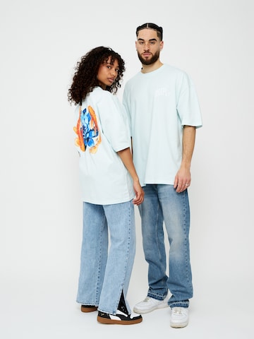 T-Shirt 'Koi' Multiply Apparel en bleu