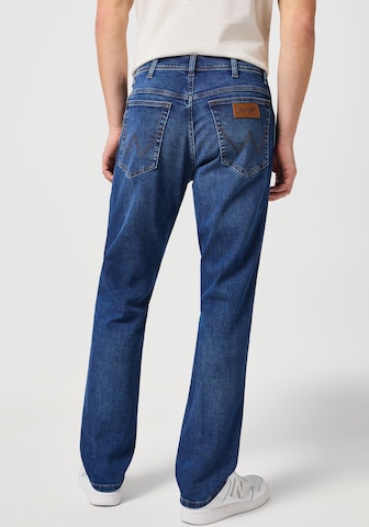 WRANGLER Regular Jeans in Blau