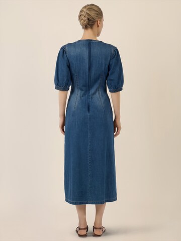 APART Kleid in Blau